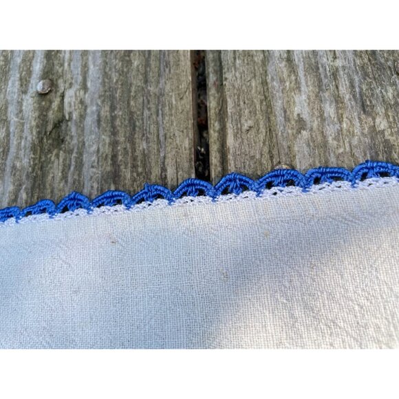 Vintage Arts and Crafts Cotton Embroidered Babket Flowers Tablecloth - Picture 7 of 13